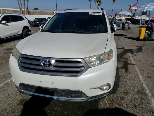 2013 Toyota Highlander Base VIN: 5TDZK3EH4DS094730 Lot: 82295815
