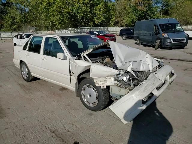 1998 Volvo S70 VIN: YV1LS5574W2522051 Lot: 85093595