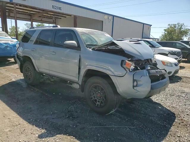 2017 Toyota 4Runner Sr5/Sr5 Premium VIN: JTEBU5JR2H5456034 Lot: 86085535