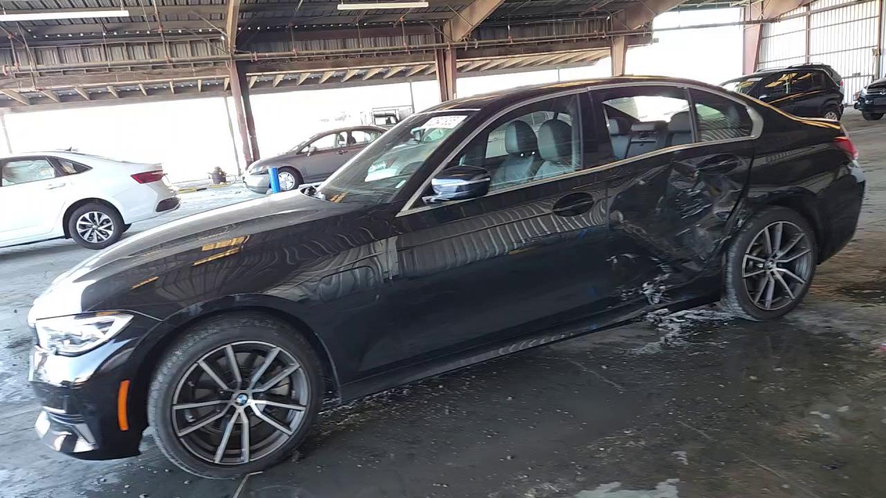 Фото: WBA5P7C0XMFK85537