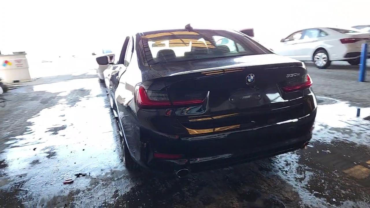 Фото: WBA5P7C0XMFK85537