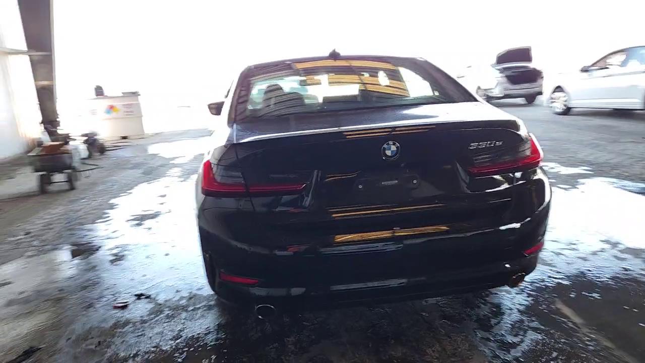 Фото: WBA5P7C0XMFK85537