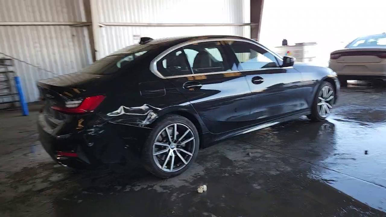 Фото: WBA5P7C0XMFK85537