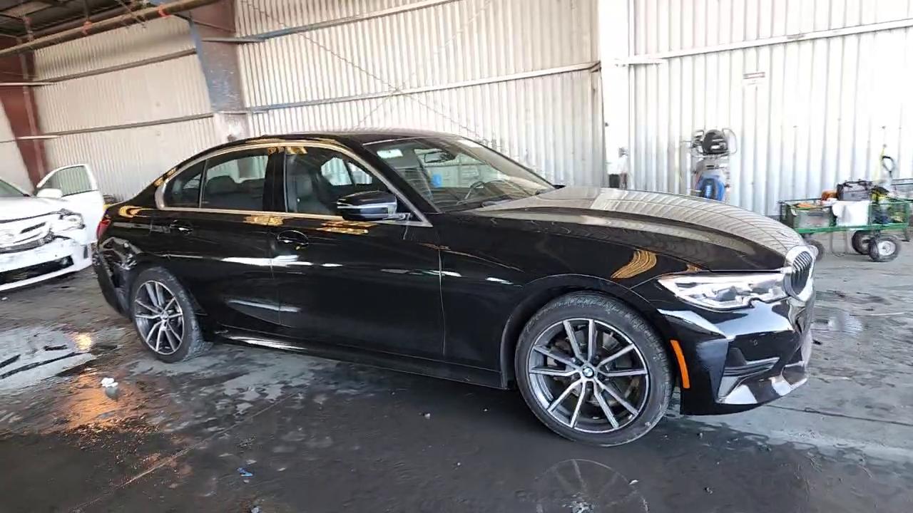 Фото: WBA5P7C0XMFK85537