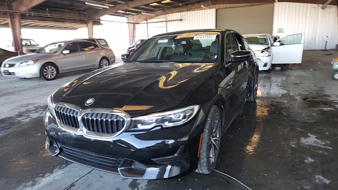 Фото: WBA5P7C0XMFK85537