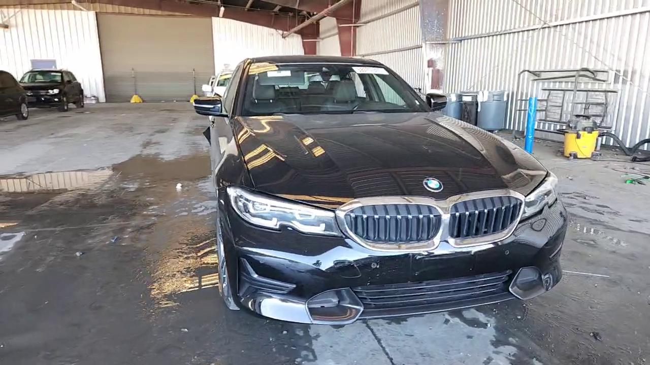 Фото: WBA5P7C0XMFK85537