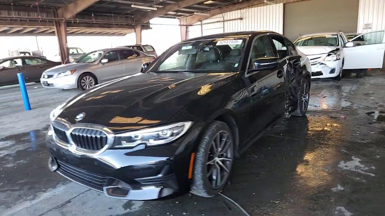 Фото: WBA5P7C0XMFK85537