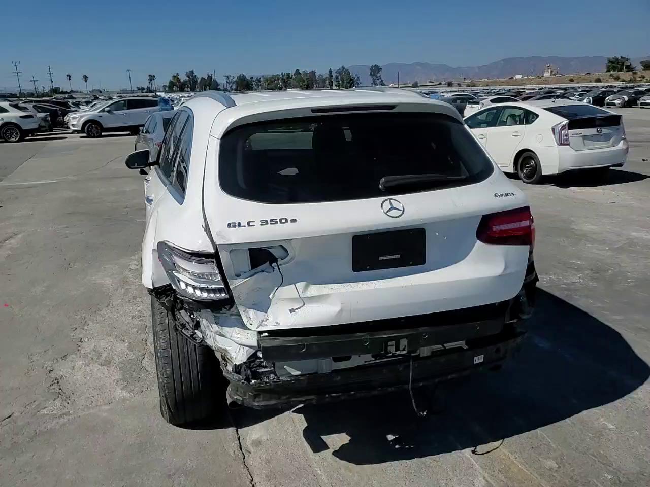 Фото: WDC0G5EB9KF617393