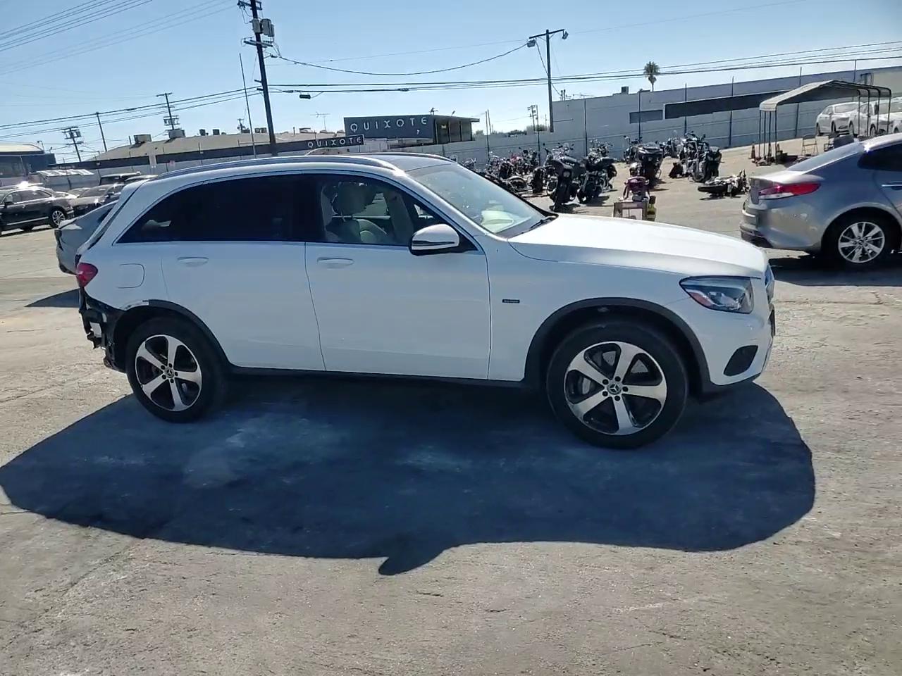 Фото: WDC0G5EB9KF617393