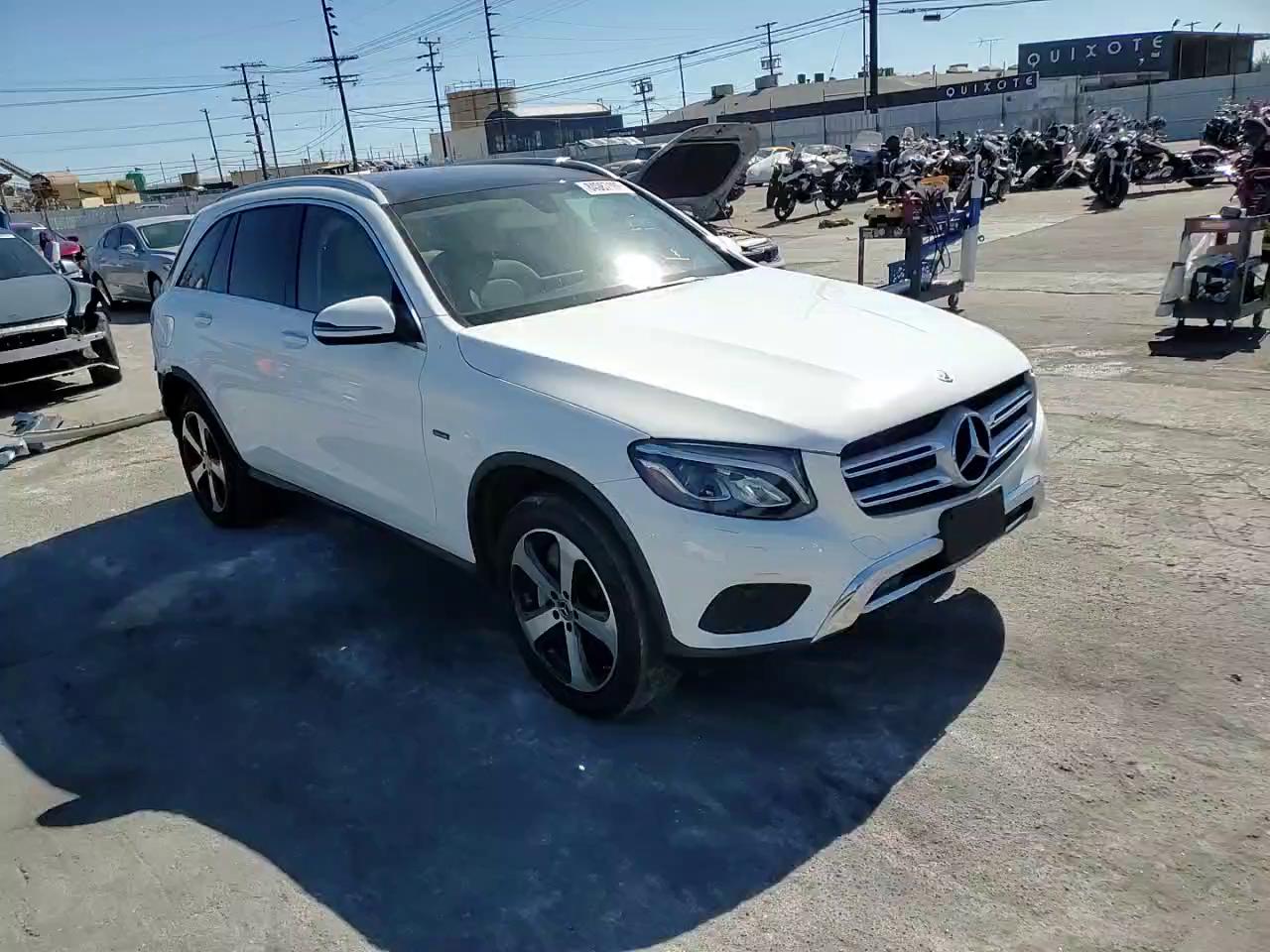 Фото: WDC0G5EB9KF617393