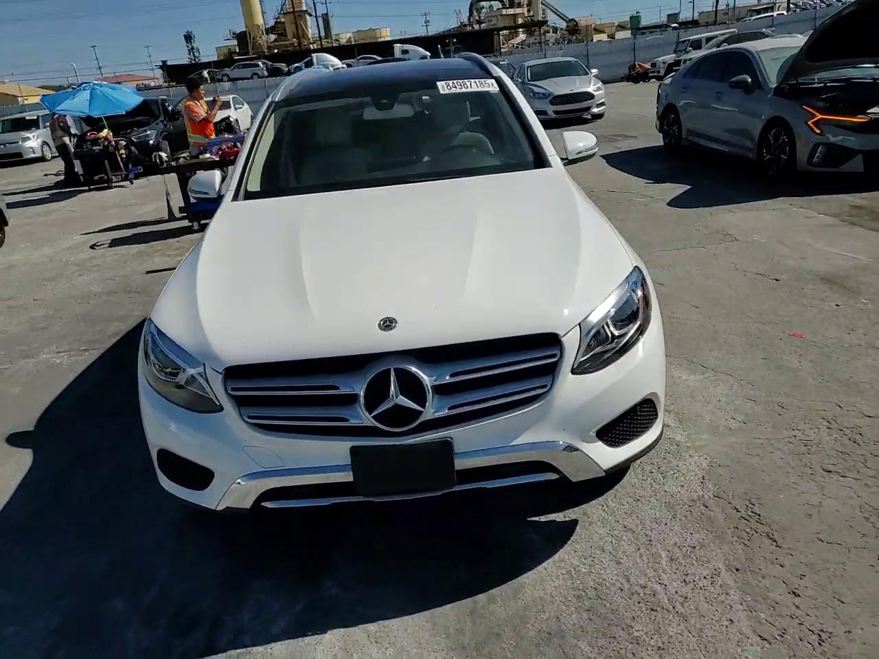 Фото: WDC0G5EB9KF617393