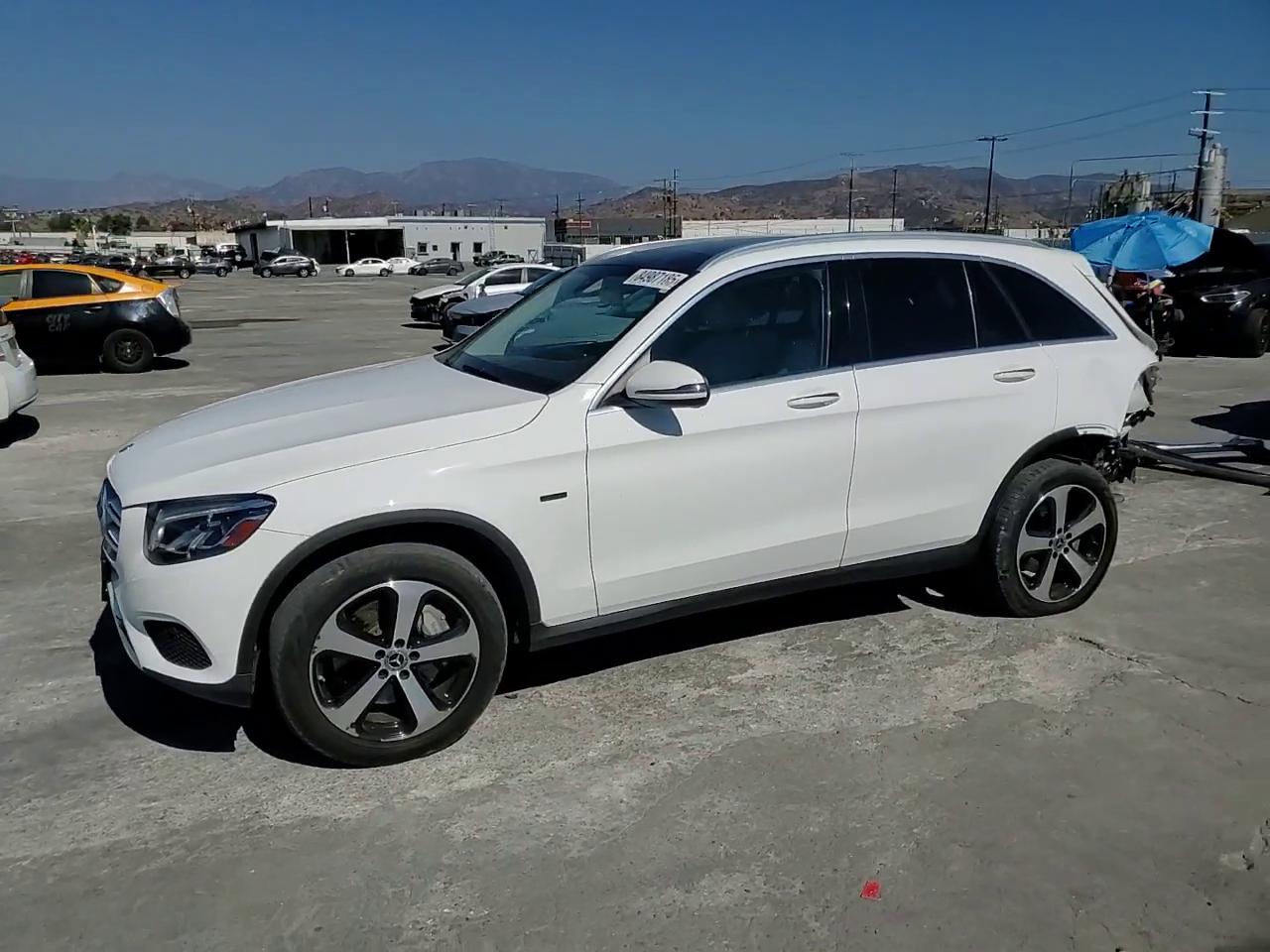 Фото: WDC0G5EB9KF617393