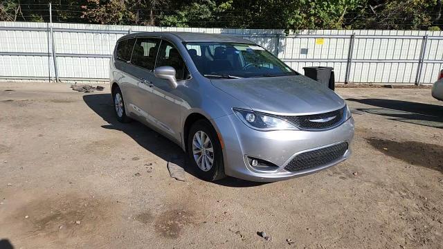 2019 Chrysler Pacifica Touring Plus VIN: 2C4RC1FG8KR549463 Lot: 89526765