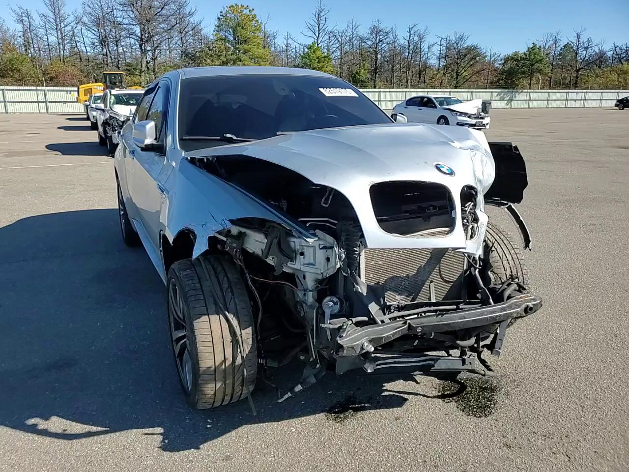 Фото: 5YMGZ0C59E0C40368