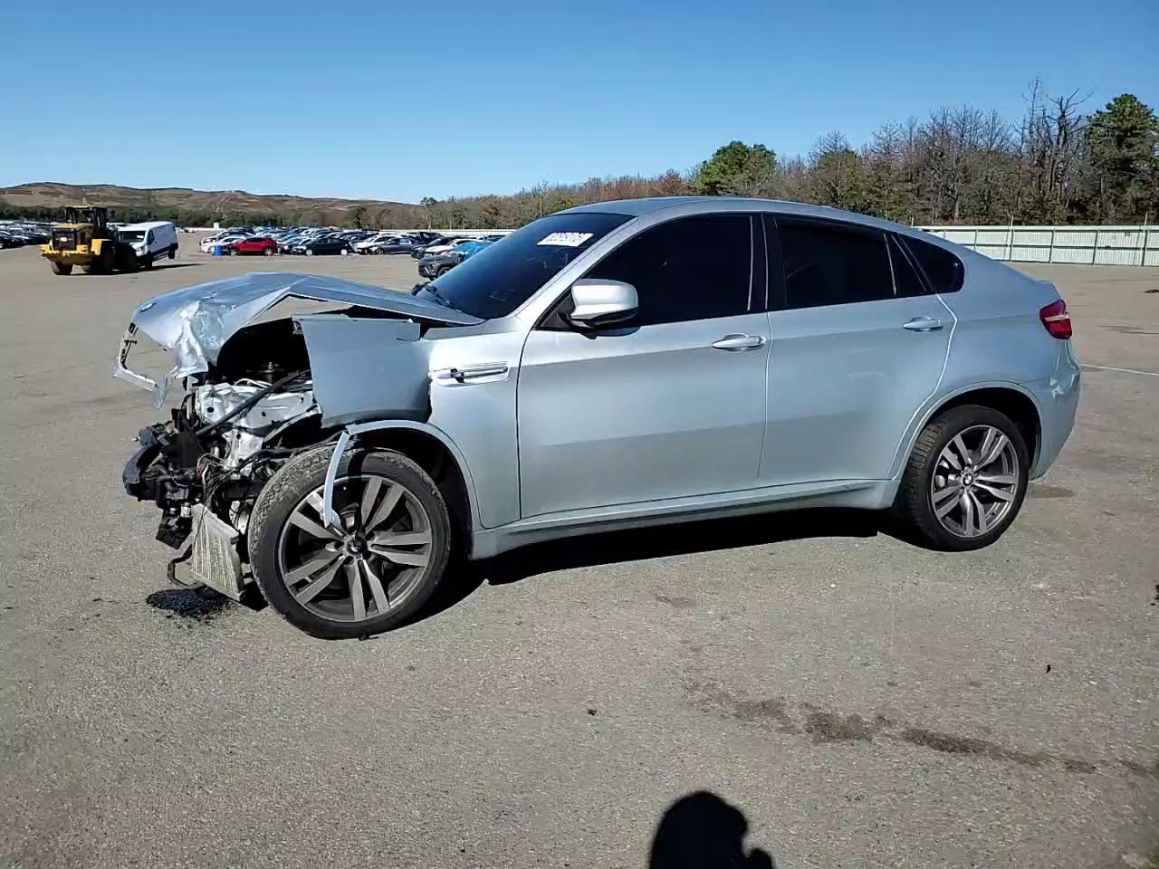 Фото: 5YMGZ0C59E0C40368