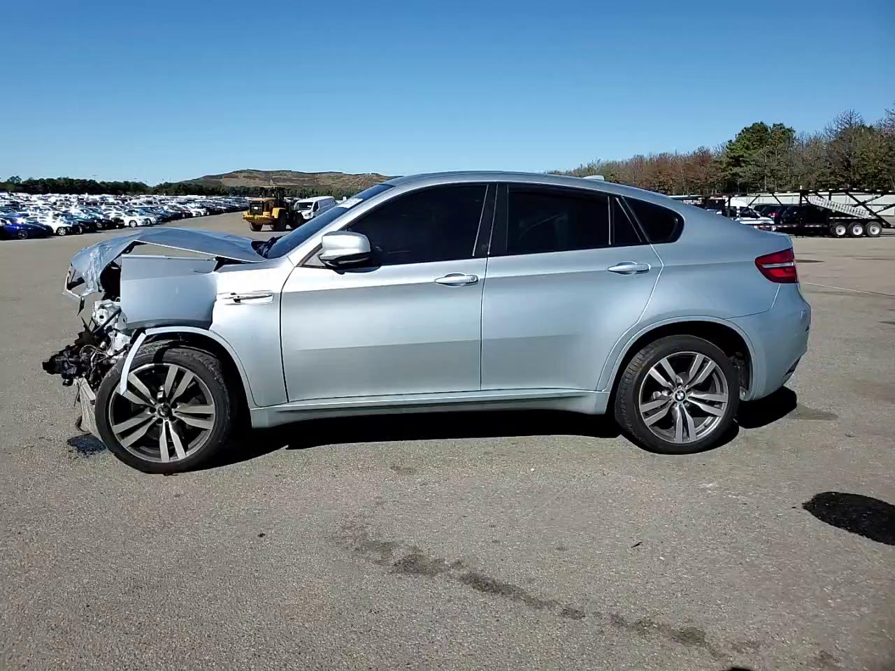 Фото: 5YMGZ0C59E0C40368