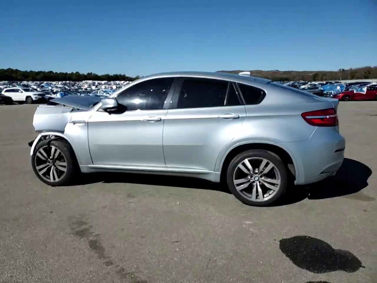 Фото: 5YMGZ0C59E0C40368