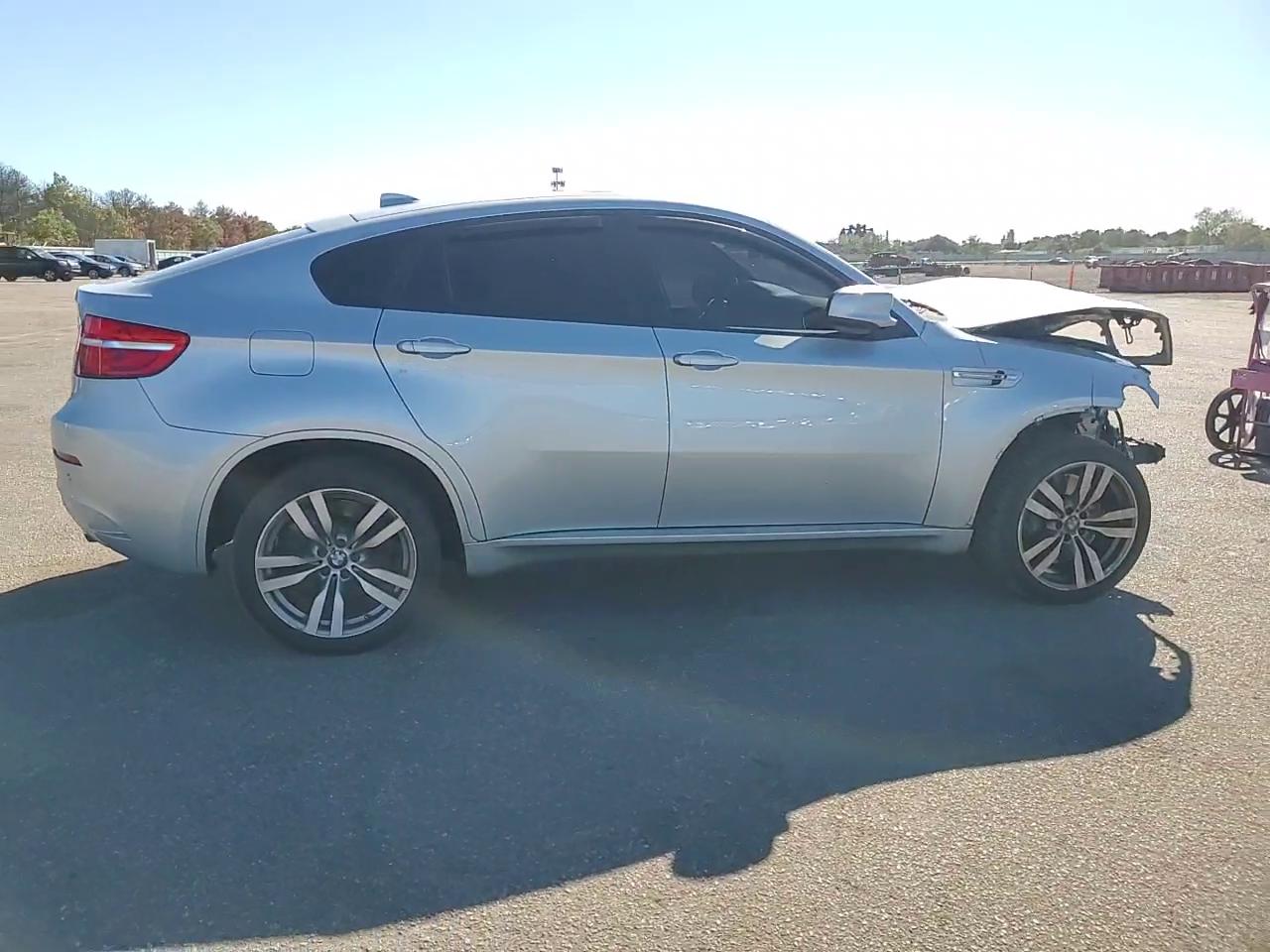 Фото: 5YMGZ0C59E0C40368