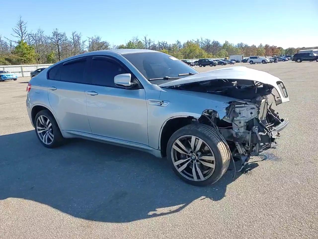 Фото: 5YMGZ0C59E0C40368