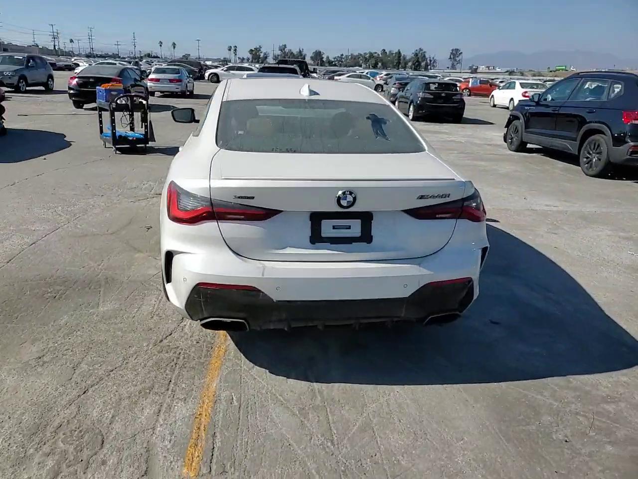 Фото: WBA13AR00MCF78401