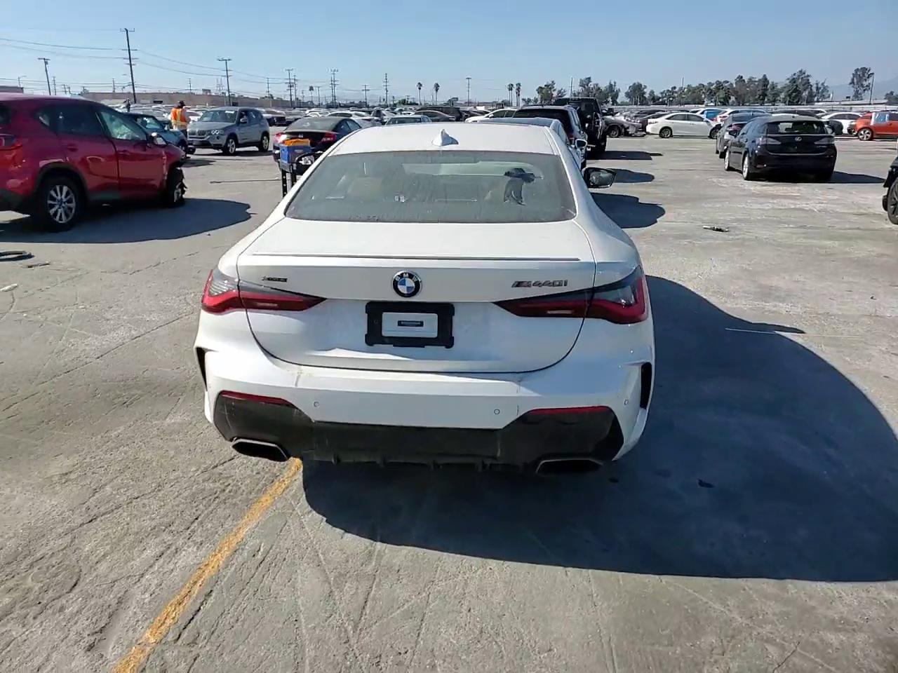 Фото: WBA13AR00MCF78401