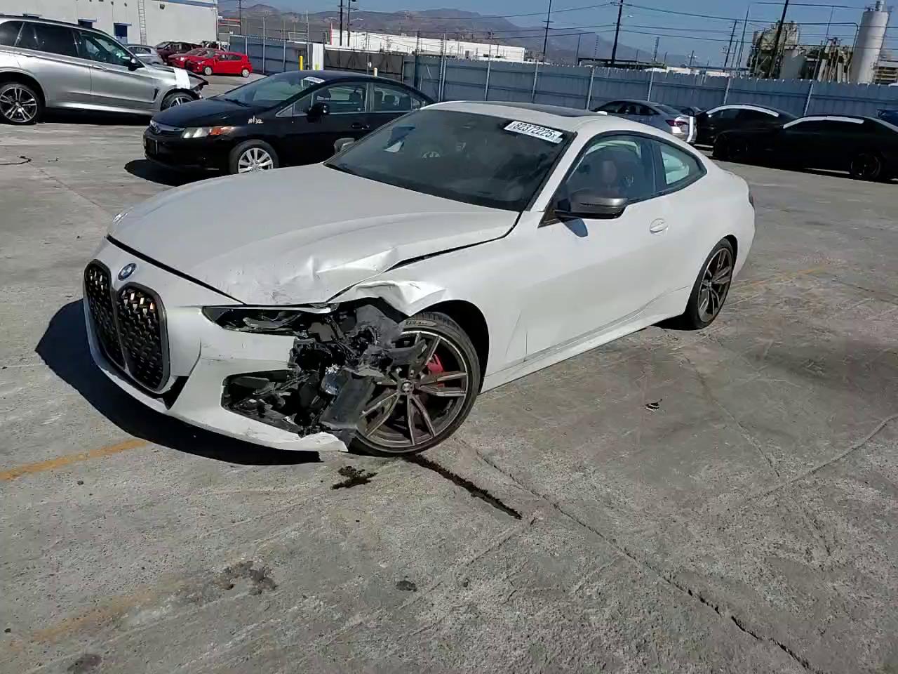 Фото: WBA13AR00MCF78401