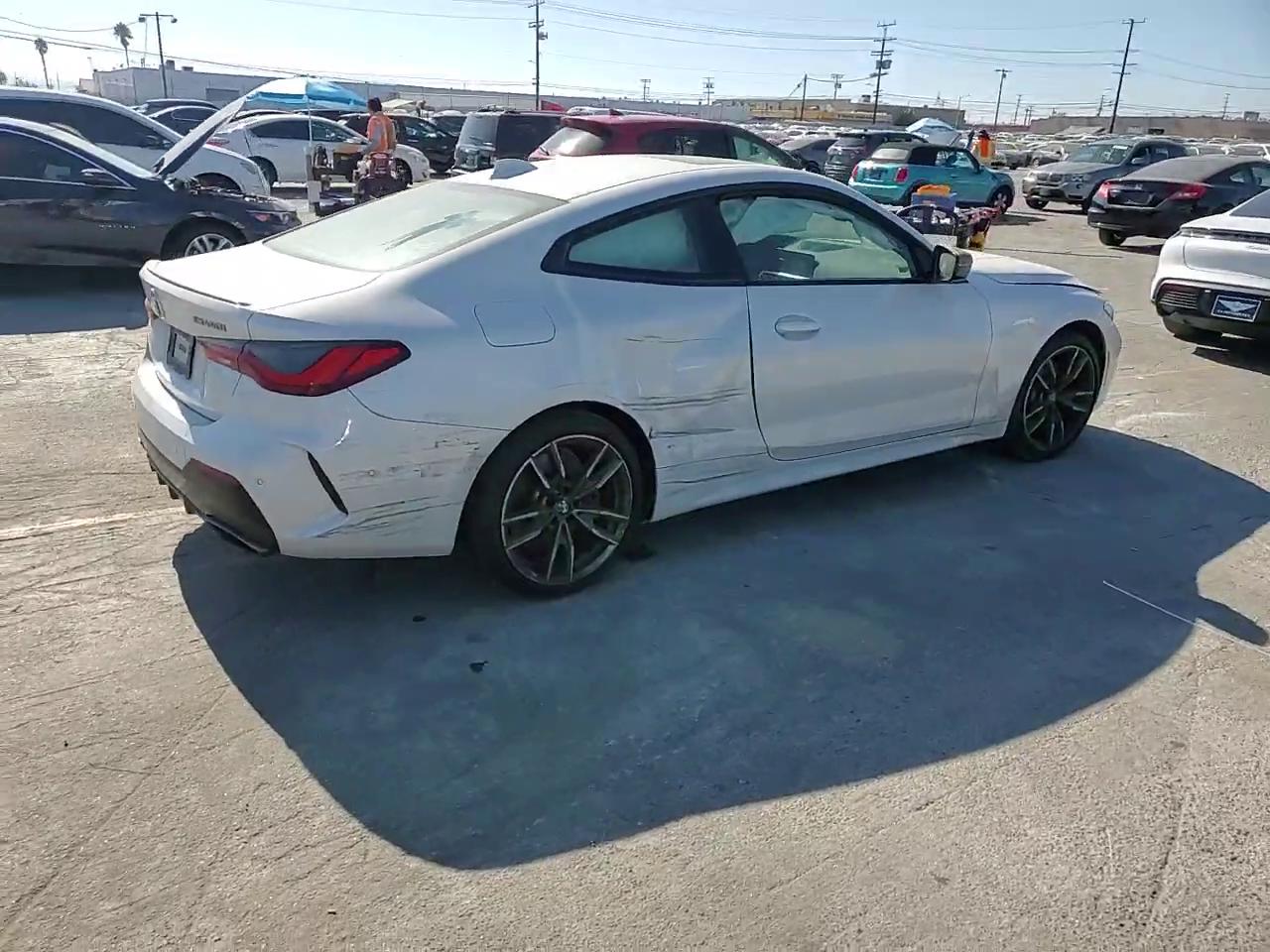 Фото: WBA13AR00MCF78401