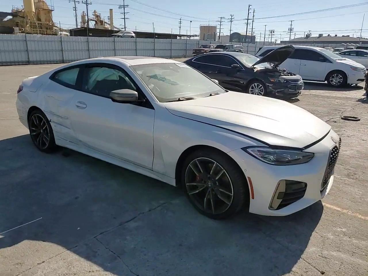 Фото: WBA13AR00MCF78401