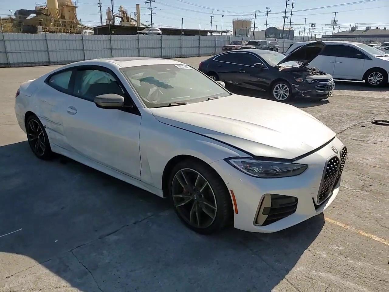 Фото: WBA13AR00MCF78401