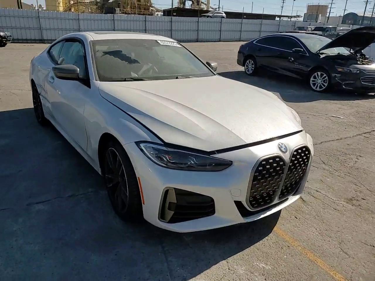 Фото: WBA13AR00MCF78401