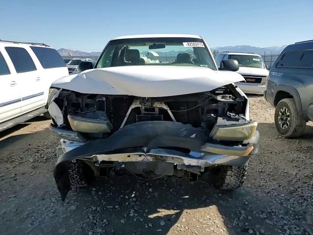 2006 Chevrolet Silverado C2500 Heavy Duty VIN: 1GCHC29U06E254816 Lot: 82502415