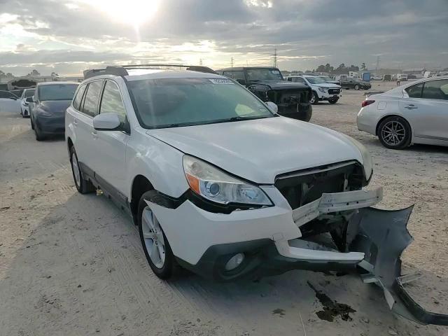 2014 Subaru Outback 2.5I Premium VIN: 4S4BRBEC9E3306922 Lot: 82544265