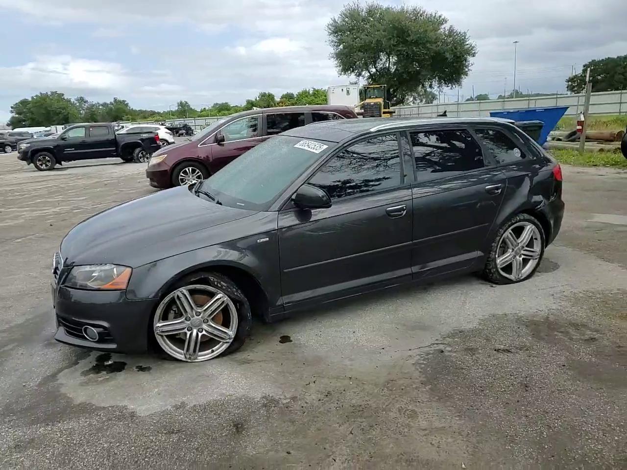 Фото: WAUKEAFM8DA007477