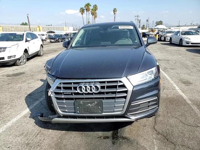 2018 Audi Q5 Premium VIN: WA1ANAFY0J2200496 Lot: 82660925