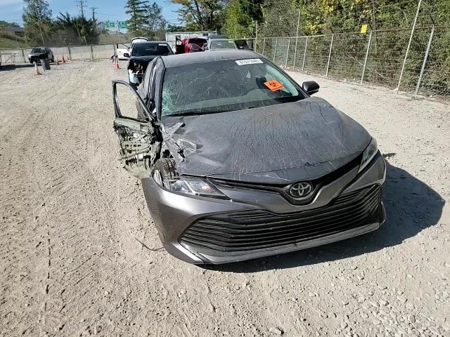 2019 Toyota Camry L VIN: 4T1B11HKXKU699811 Lot: 81971645