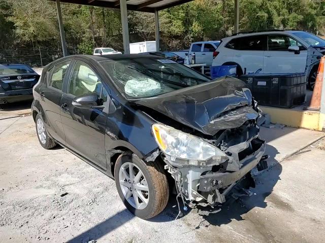 2013 Toyota Prius C VIN: JTDKDTB36D1542029 Lot: 86309405
