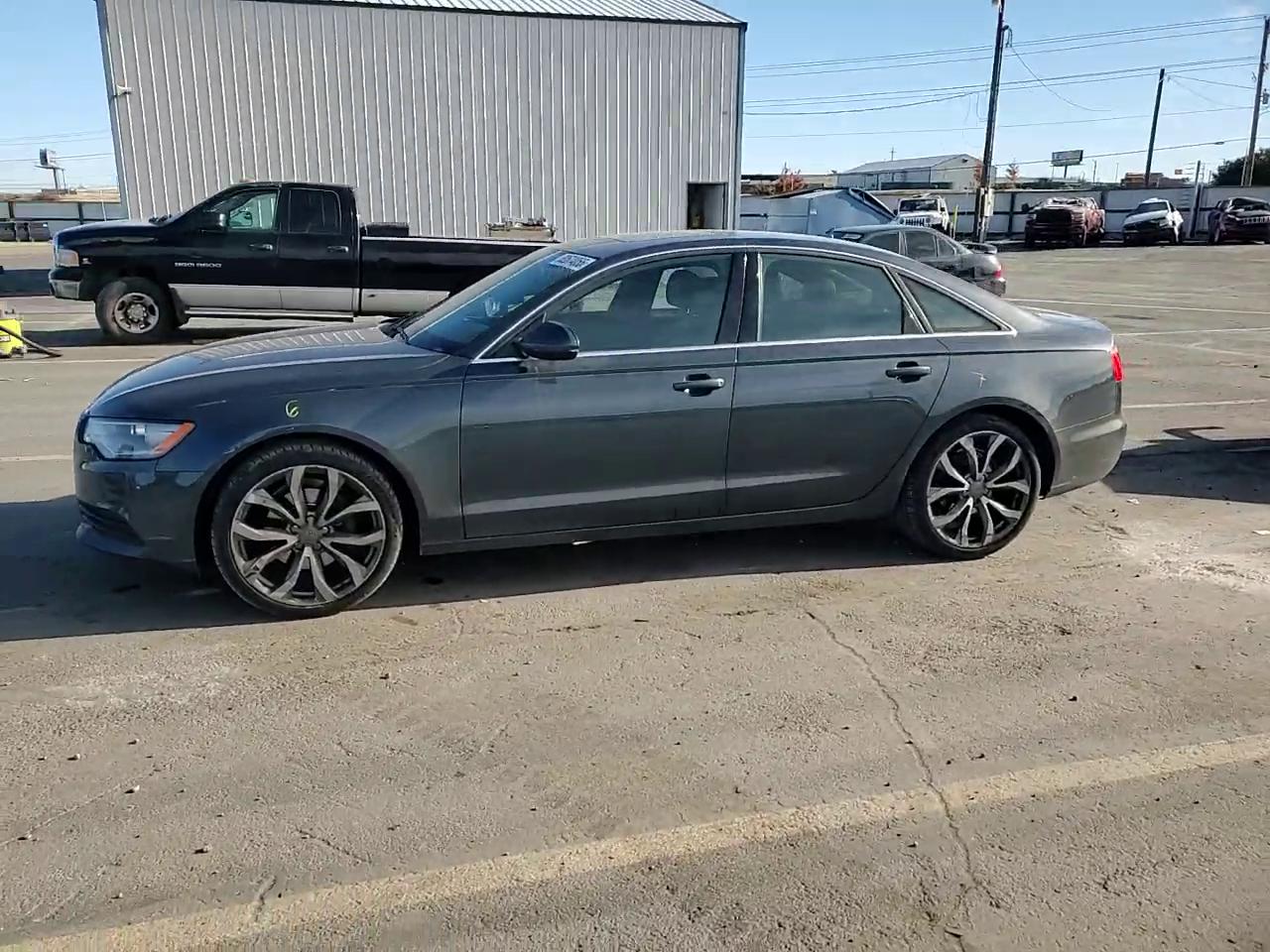 Фото: WAUGFAFC6DN153976