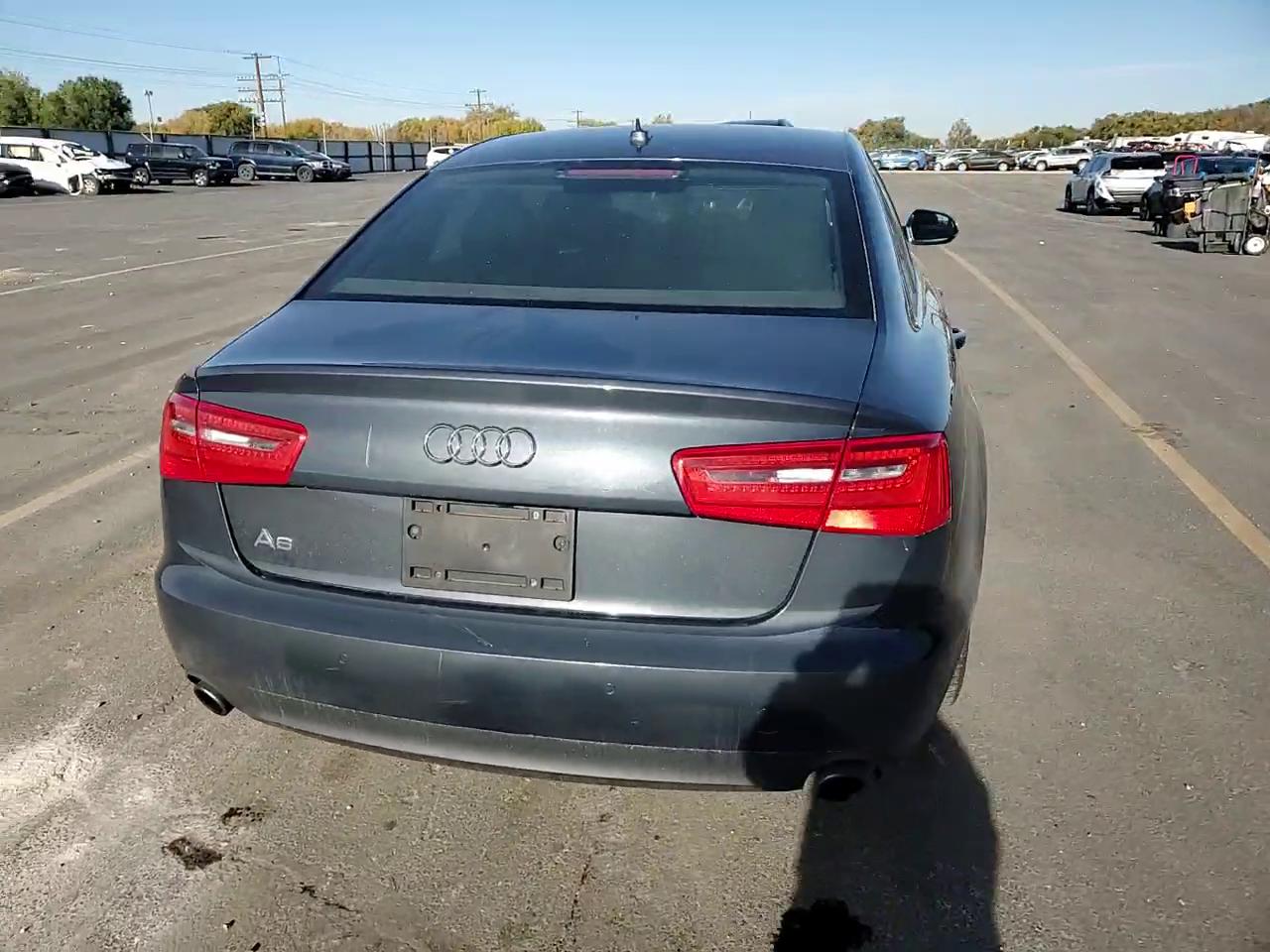 Фото: WAUGFAFC6DN153976