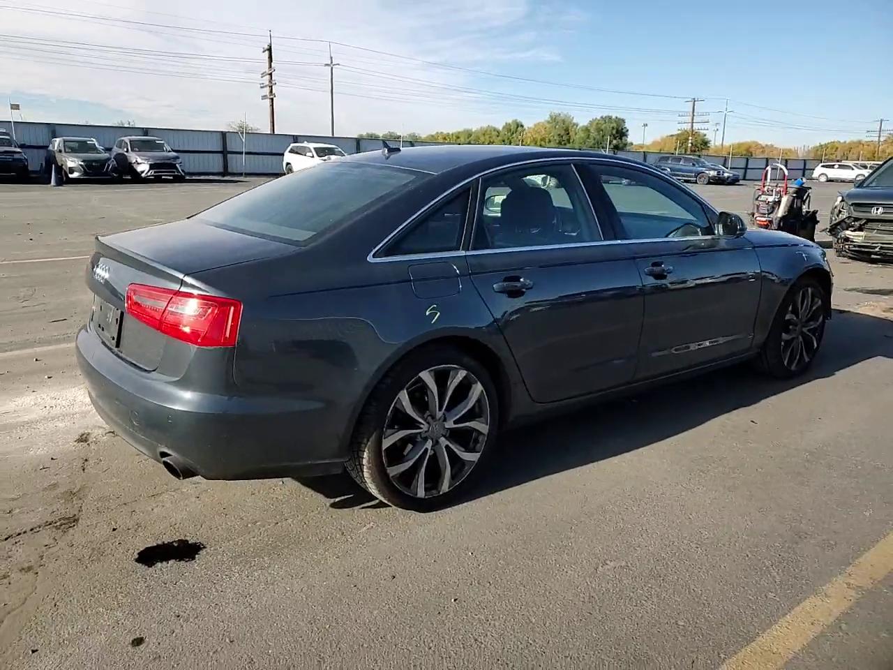 Фото: WAUGFAFC6DN153976