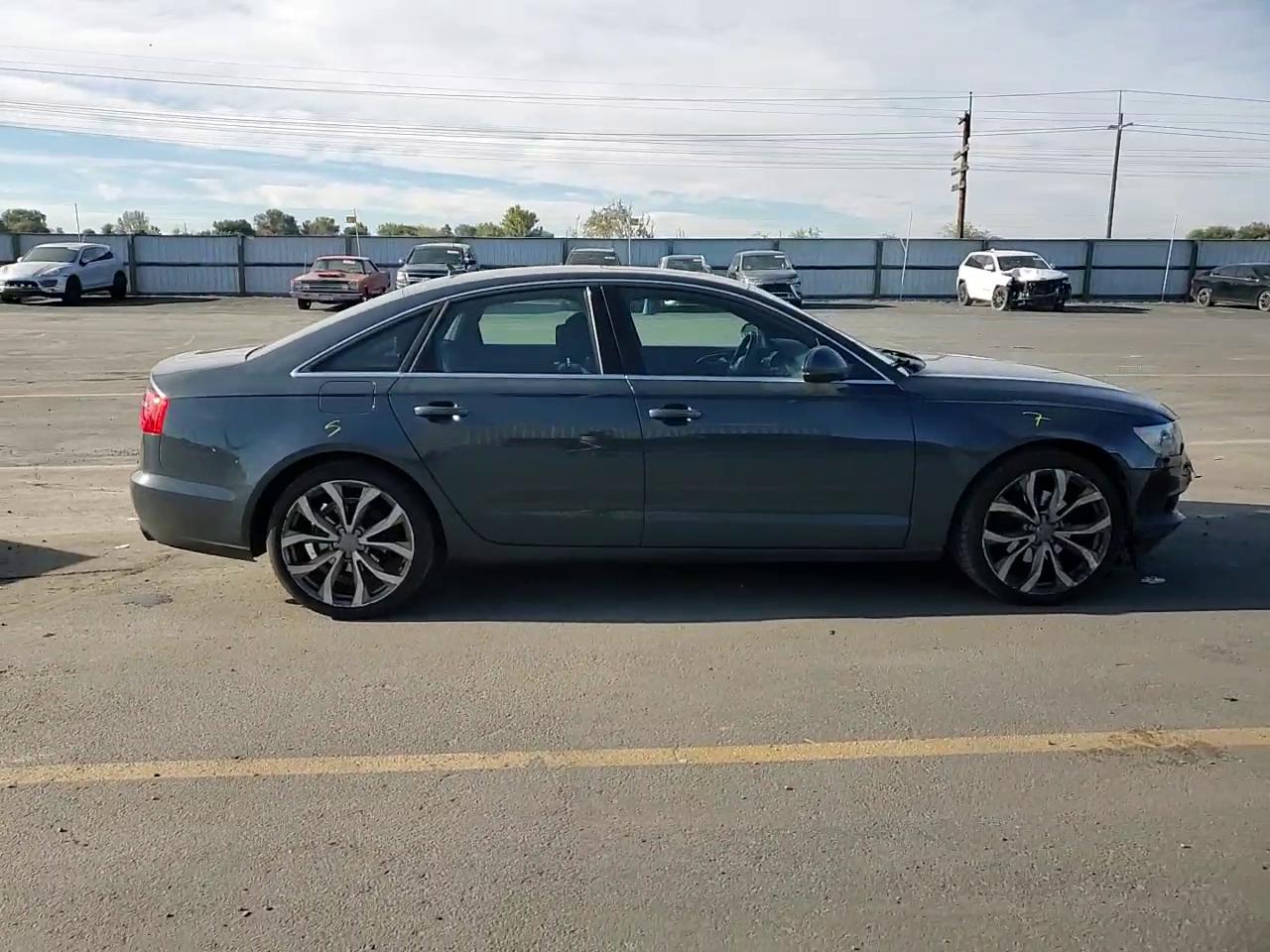 Фото: WAUGFAFC6DN153976