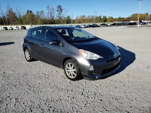 2013 Toyota Prius C VIN: JTDKDTB31D1544299 Lot: 86406555