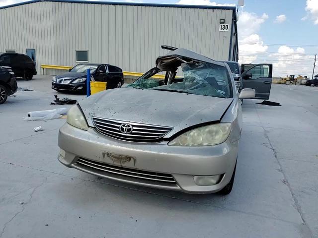 2005 Toyota Camry Le VIN: 4T1BE32K05U524383 Lot: 82257885