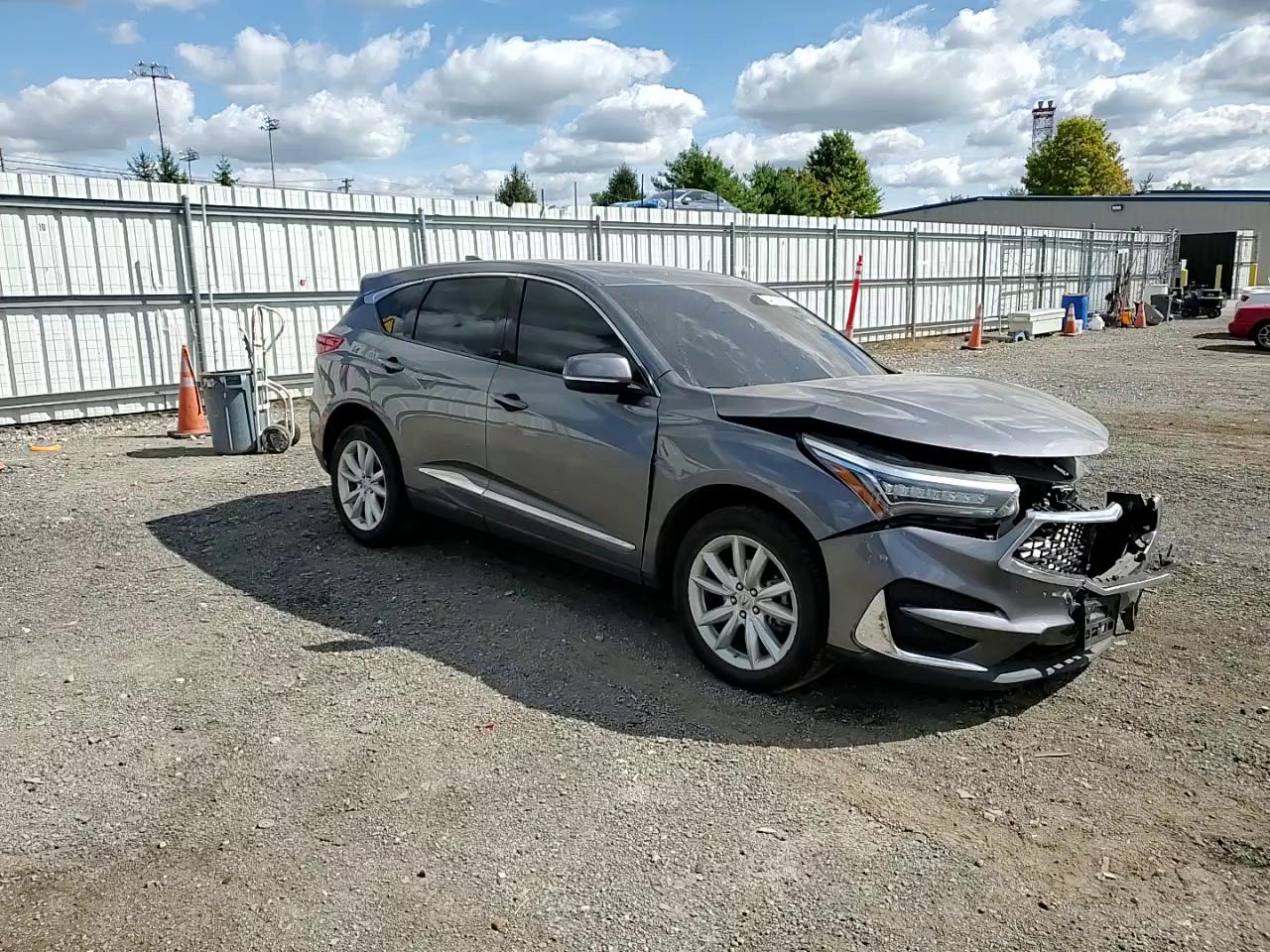 Фото: 5J8TC2H32KL034491