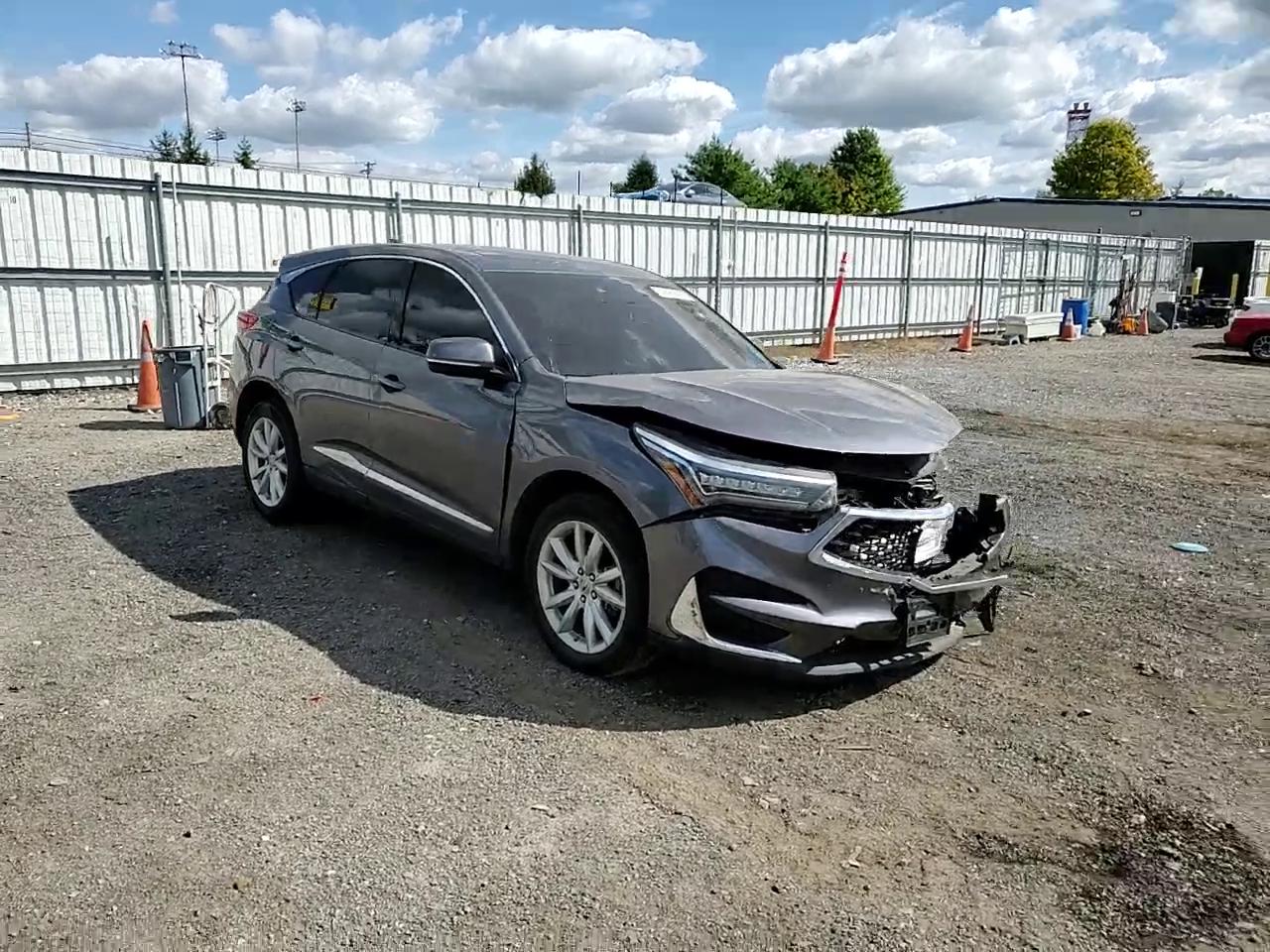 Фото: 5J8TC2H32KL034491