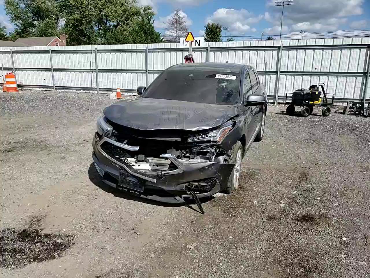 Фото: 5J8TC2H32KL034491