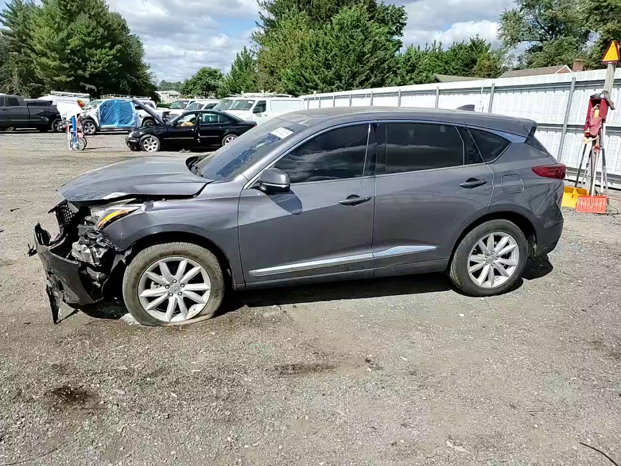 Фото: 5J8TC2H32KL034491