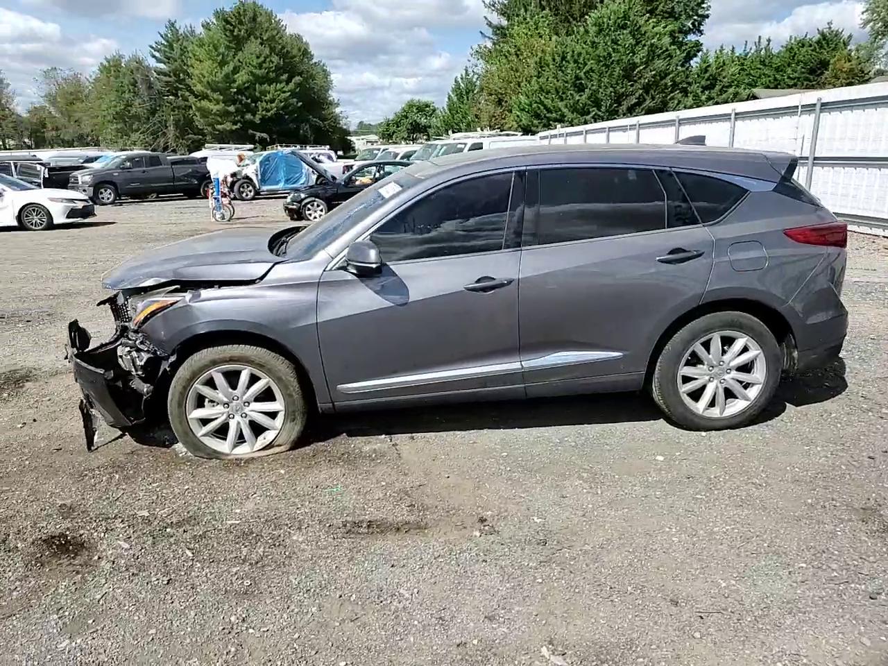 Фото: 5J8TC2H32KL034491