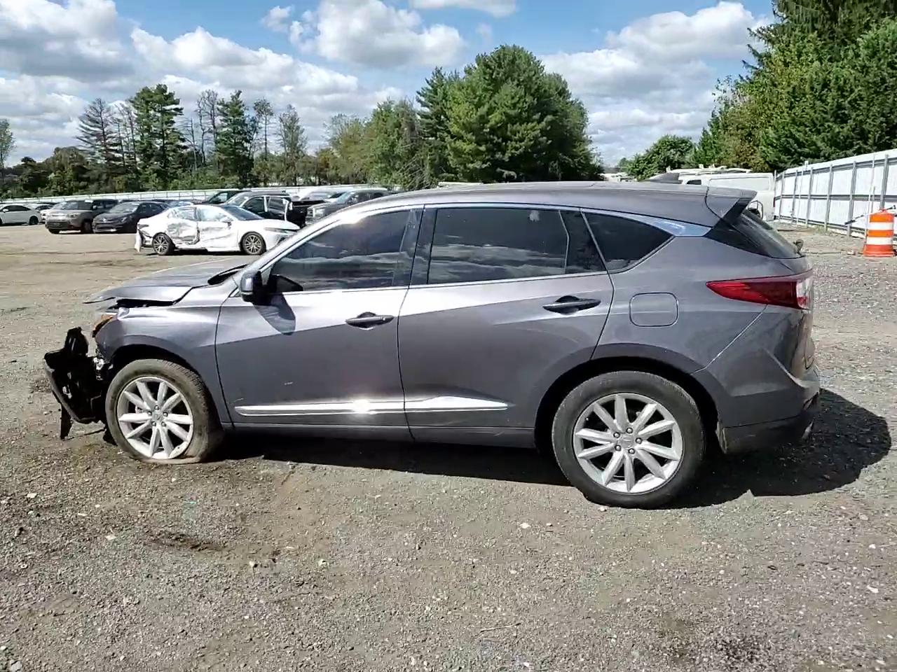 Фото: 5J8TC2H32KL034491