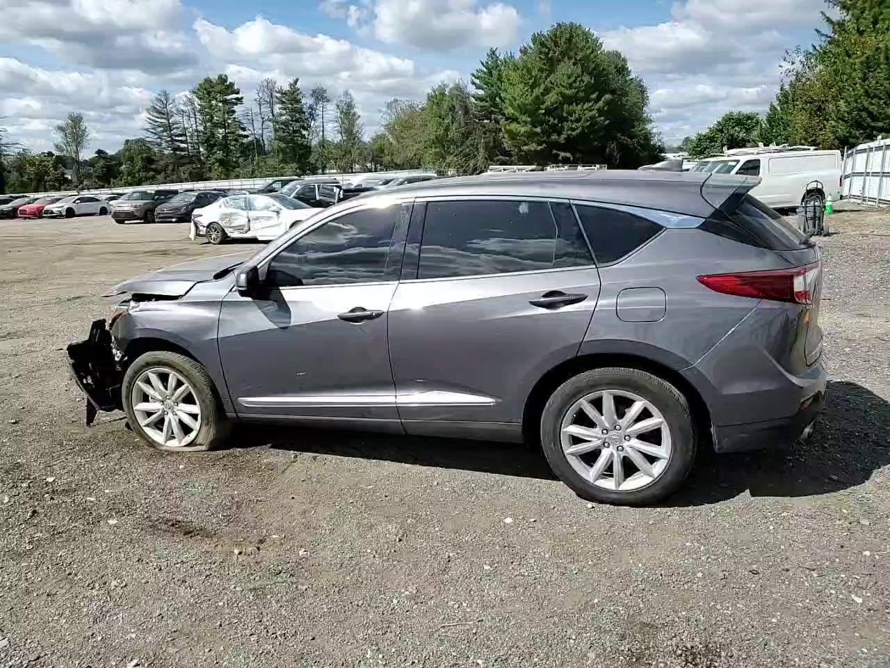 Фото: 5J8TC2H32KL034491