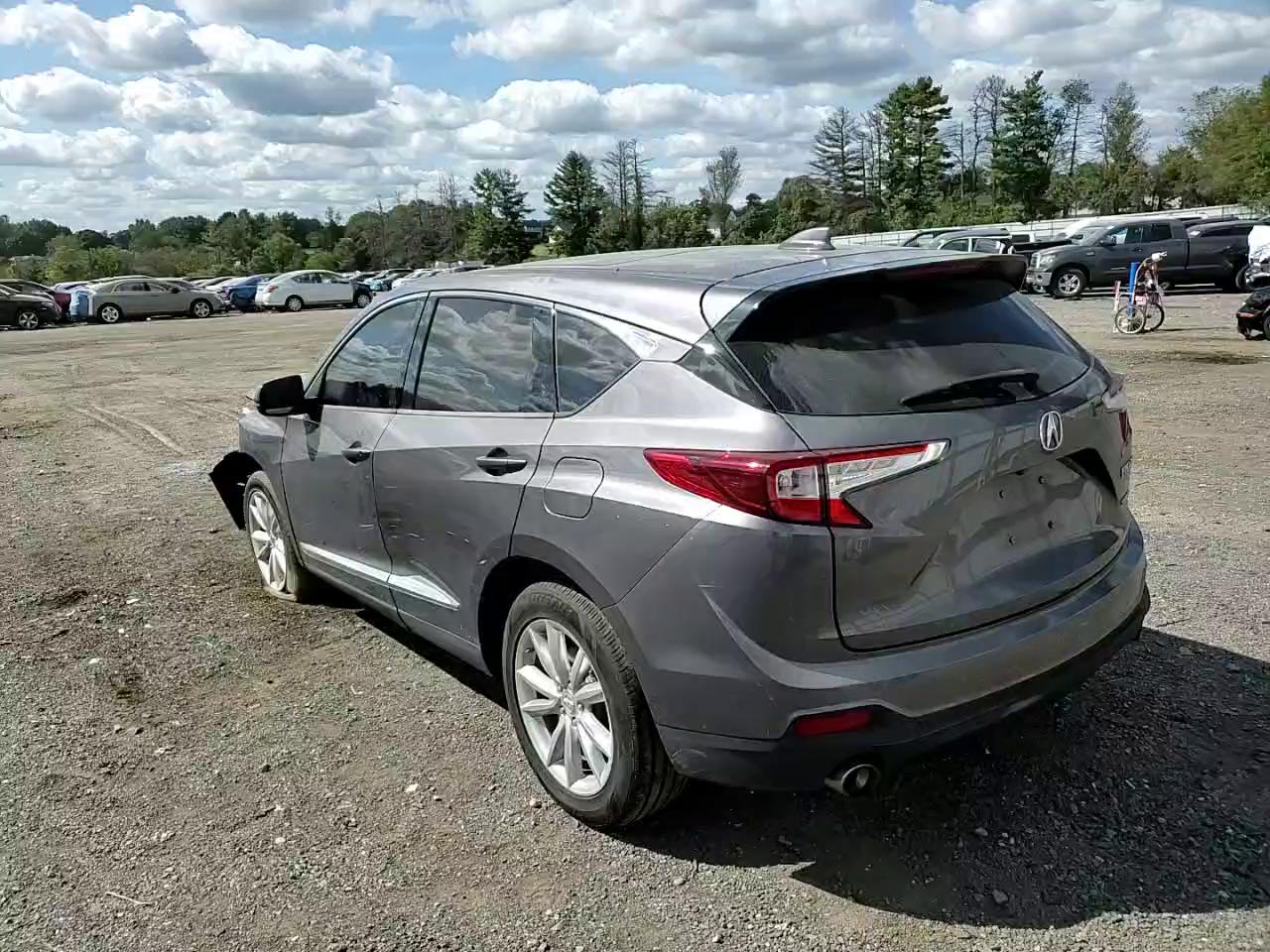 Фото: 5J8TC2H32KL034491